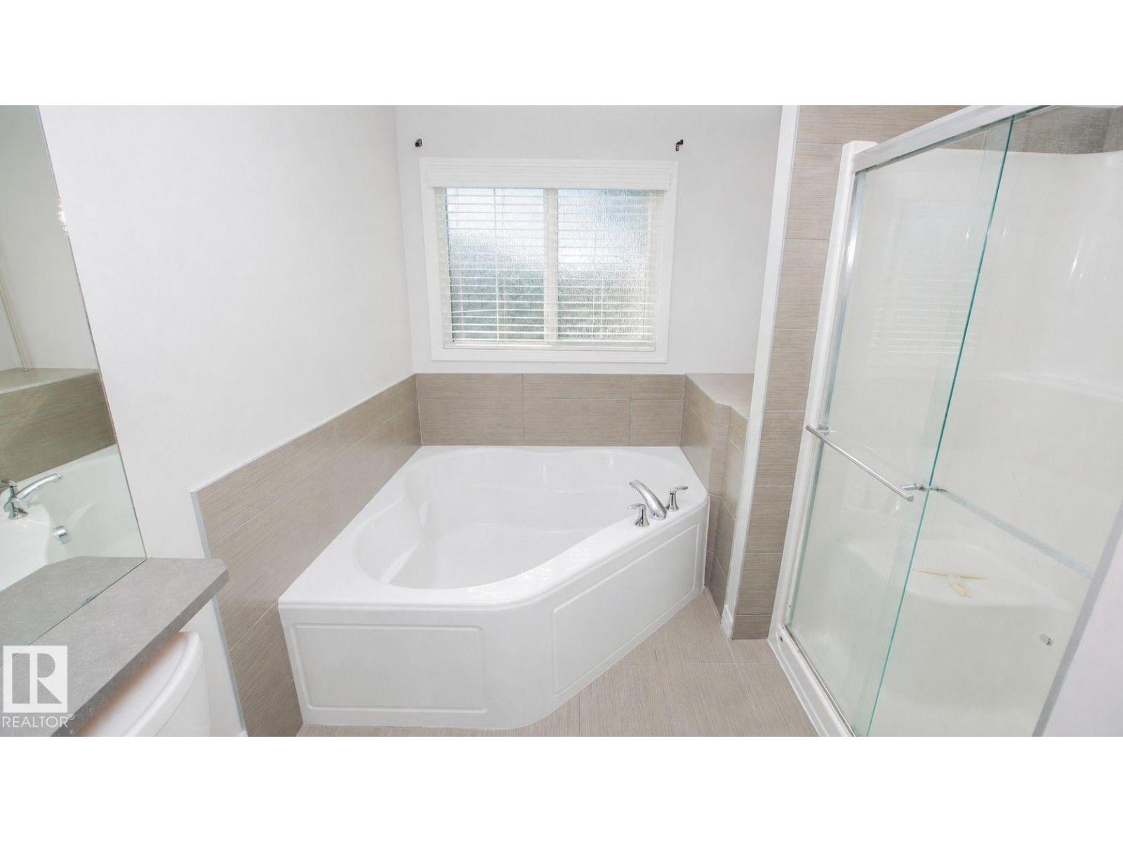 8 Meadowlink Cm, Spruce Grove, Alberta  T7X 0W1 - Photo 22 - E4496030