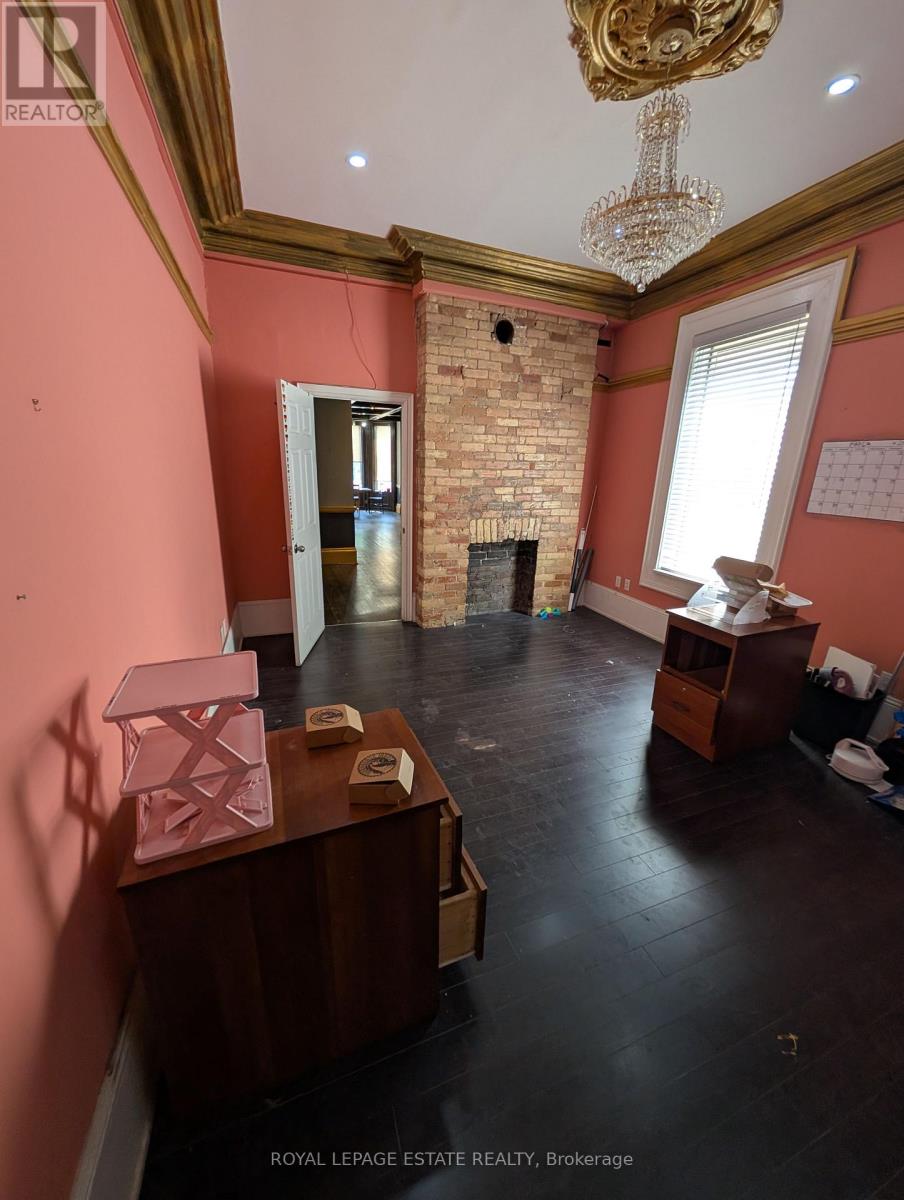 Main - 226 Carlton Street, Toronto, Ontario M5A 2L1 - Photo 9 - C13501602
