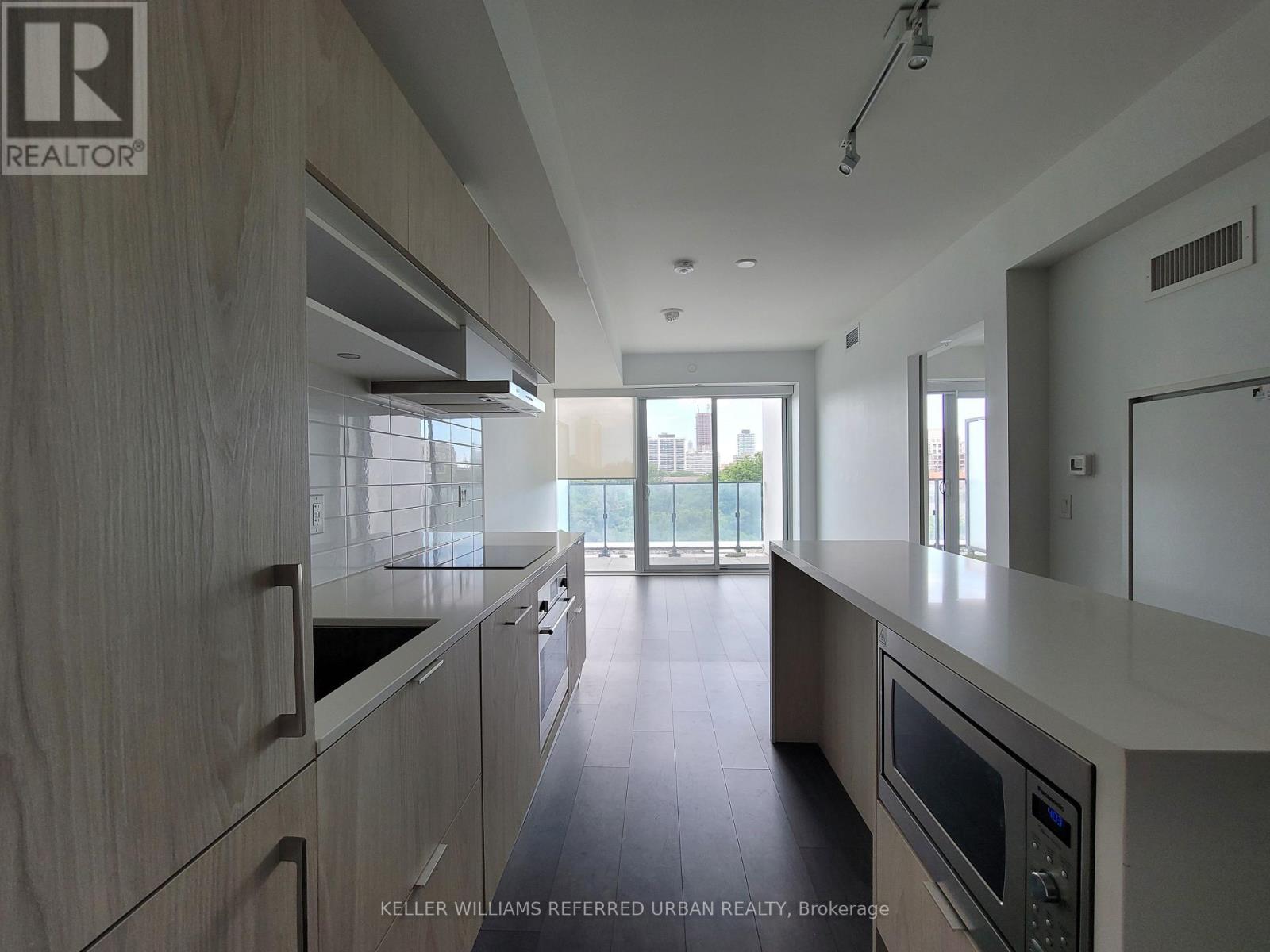 635 - 8 HILLSDALE AVENUE, Toronto, Ontario