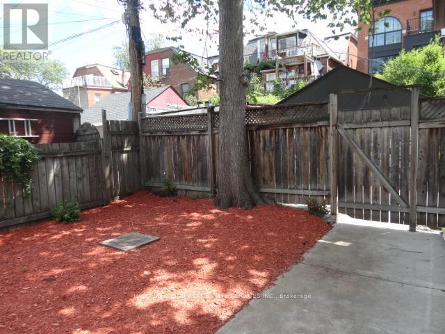 126 Lennox Street, Toronto, Ontario  M6G 1J6 - Photo 18 - C13501762