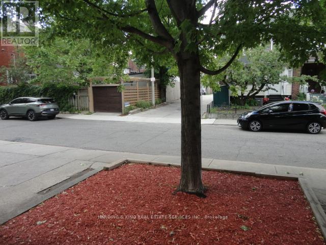 126 Lennox Street, Toronto, Ontario  M6G 1J6 - Photo 35 - C13501762