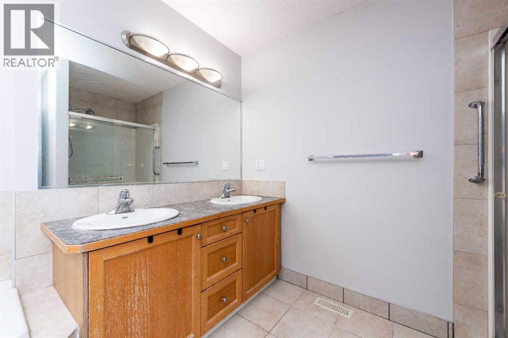 192 Cove Rise, Chestermere, Alberta  T1X 1S7 - Photo 25 - A2299100