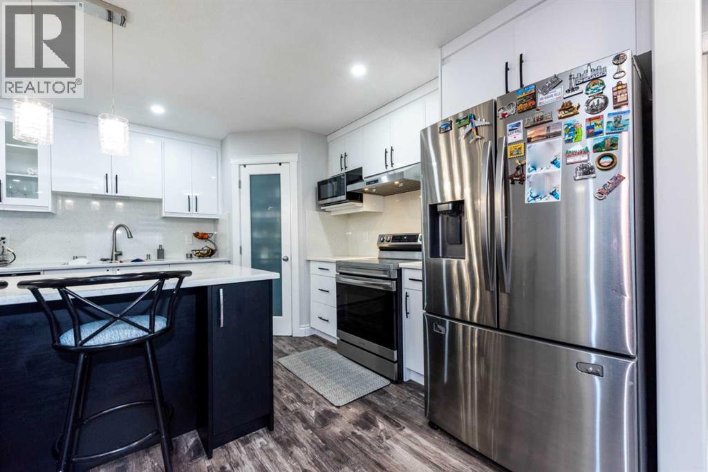 192 Cove Rise, Chestermere, Alberta  T1X 1S7 - Photo 7 - A2299100