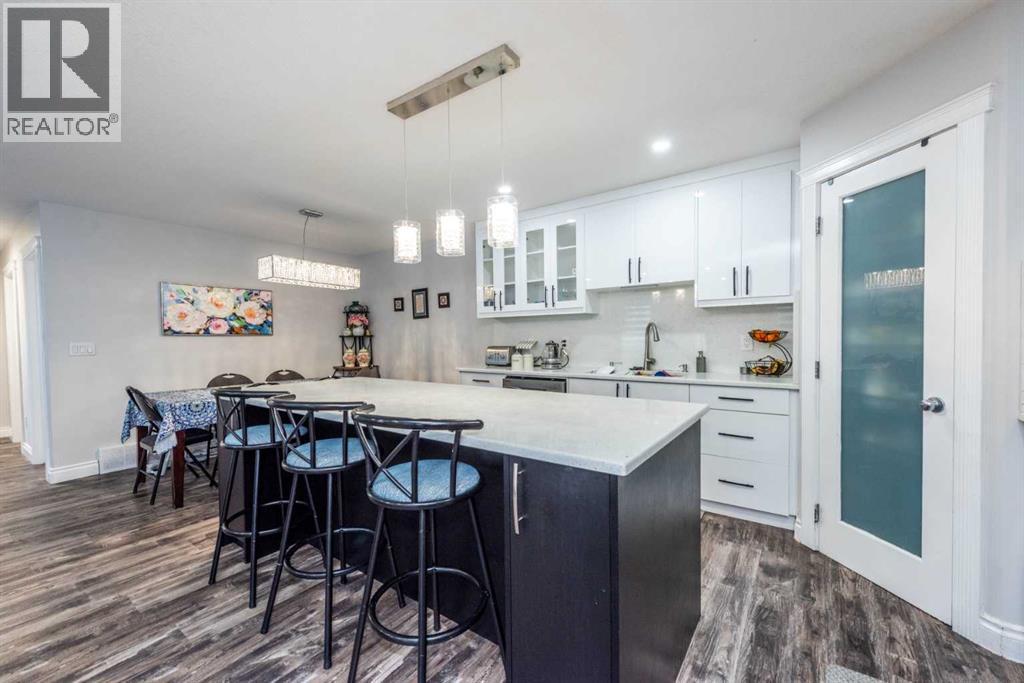 192 Cove Rise, Chestermere, Alberta  T1X 1S7 - Photo 10 - A2299100