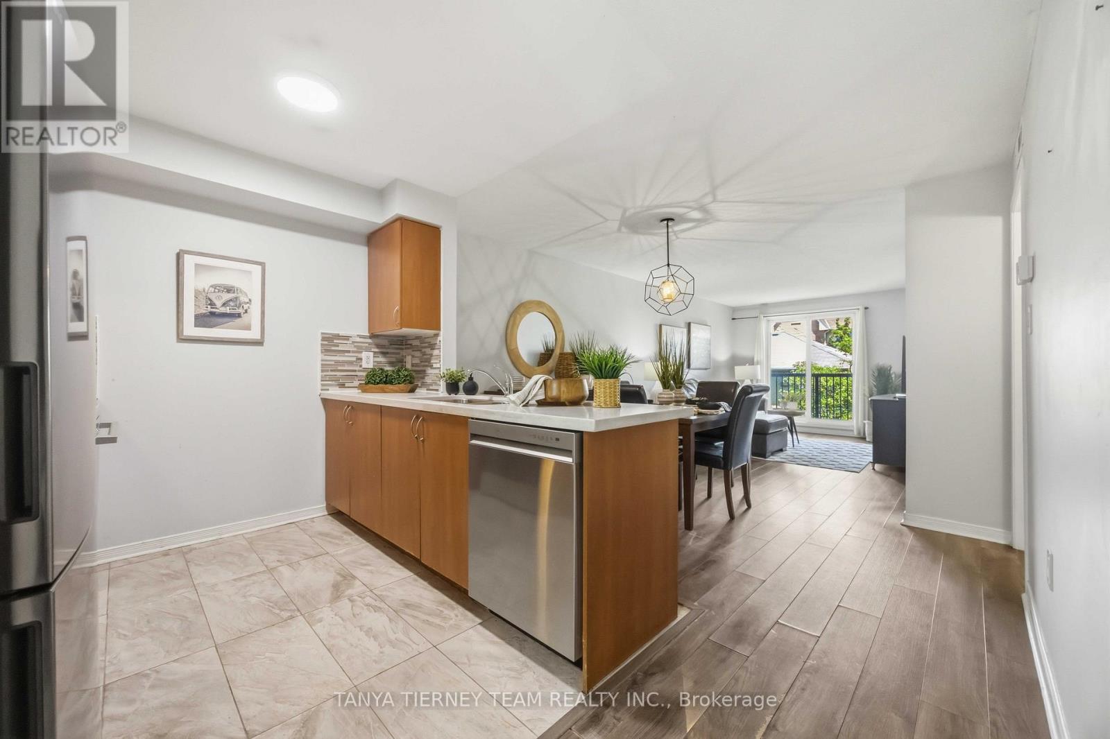 2 - 21 Petra Way, Whitby, Ontario  L1R 0A6 - Photo 13 - E13501530