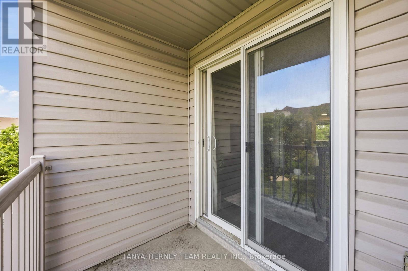 2 - 21 Petra Way, Whitby, Ontario  L1R 0A6 - Photo 31 - E13501530