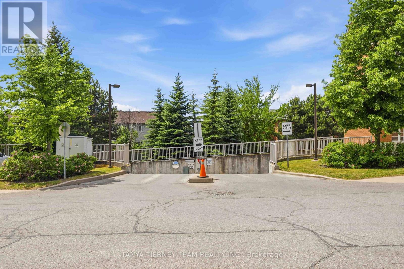 2 - 21 Petra Way, Whitby, Ontario  L1R 0A6 - Photo 40 - E13501530