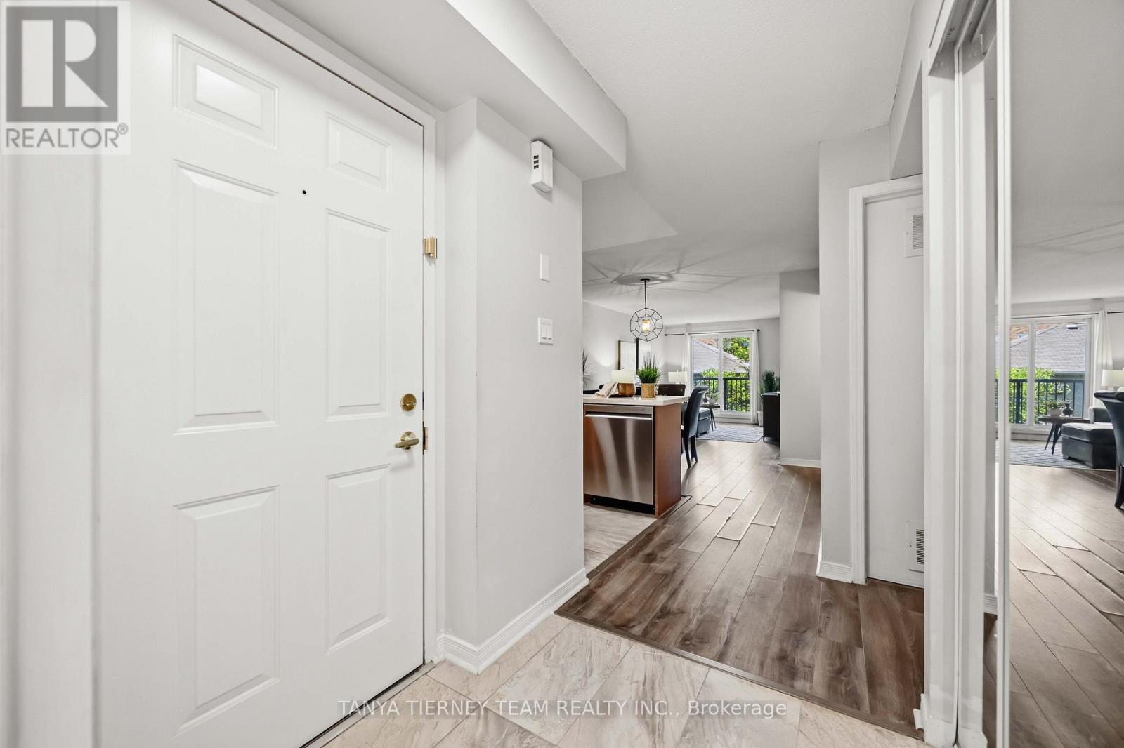 2 - 21 Petra Way, Whitby, Ontario  L1R 0A6 - Photo 8 - E13501530