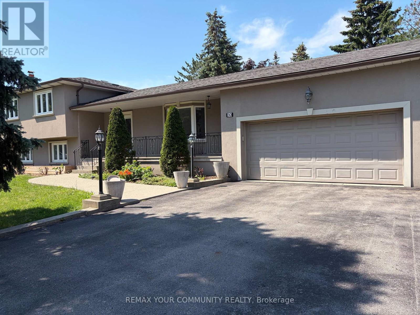 30 FOREST CIRCLE COURT, Vaughan, Ontario