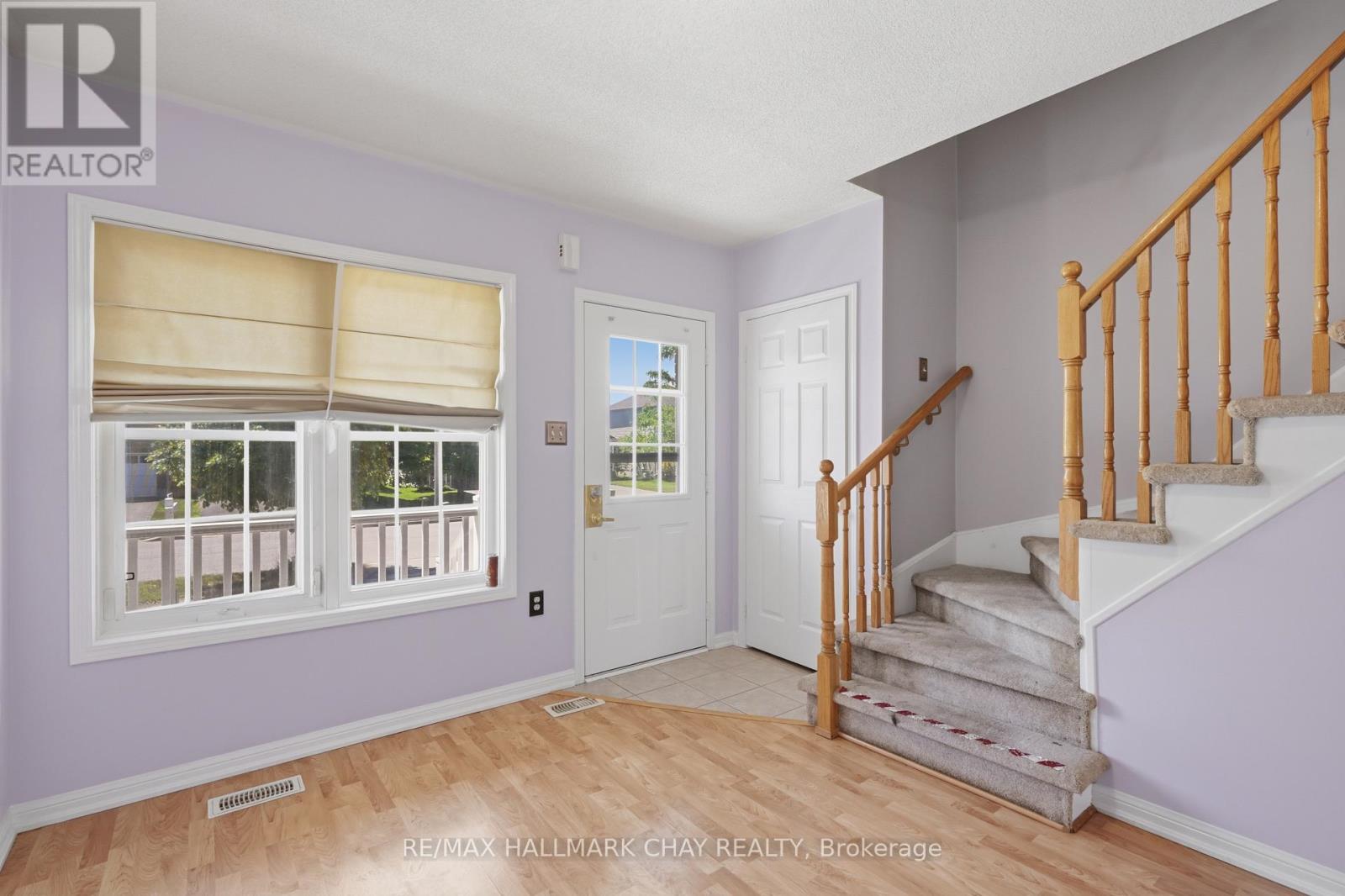 71 Stonemount Crescent, Essa, Ontario  L0M 1B4 - Photo 5 - N13501616