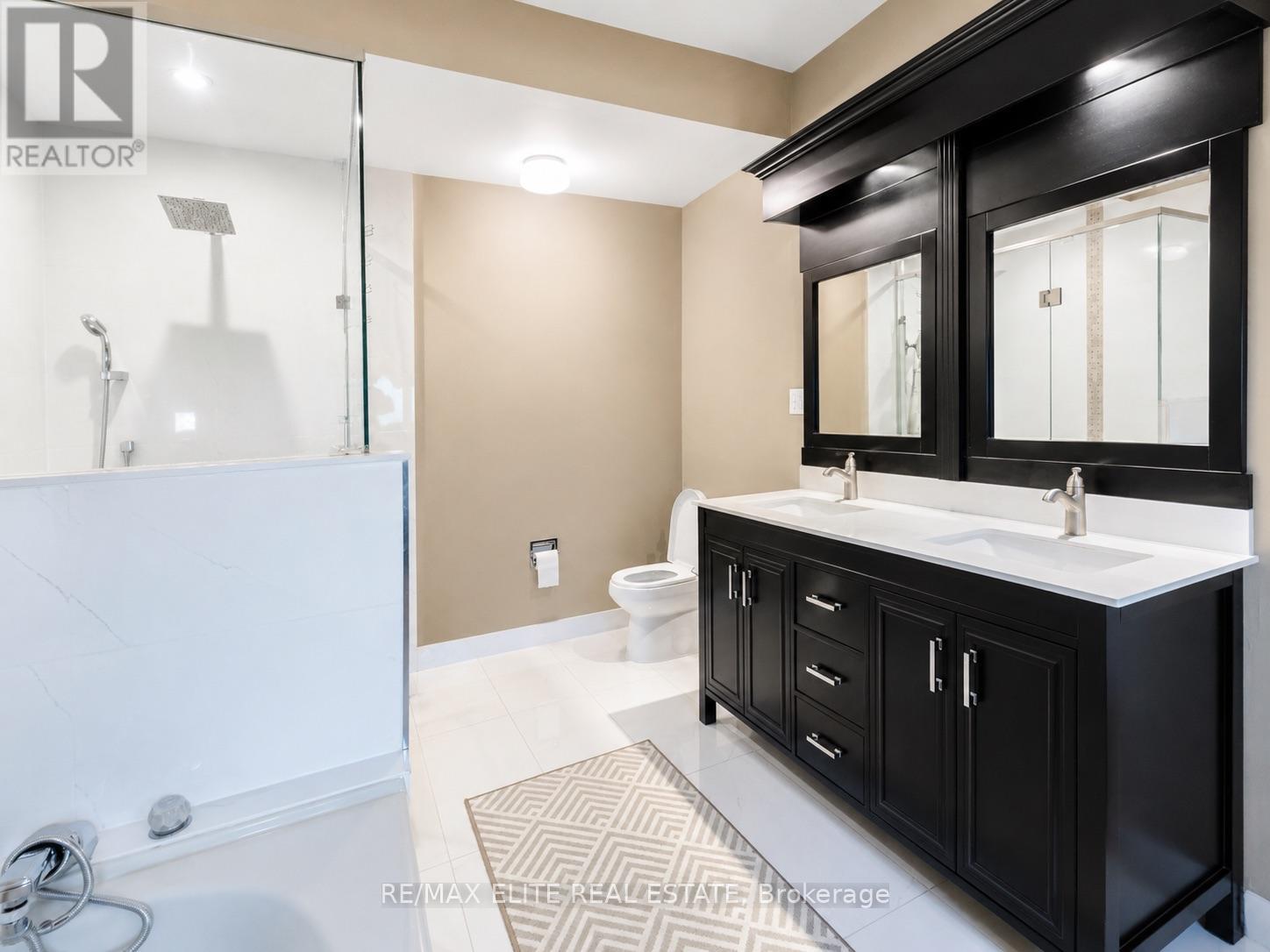 359 Fairway Gardens, Newmarket, Ontario  L3X 1B4 - Photo 27 - N13501680