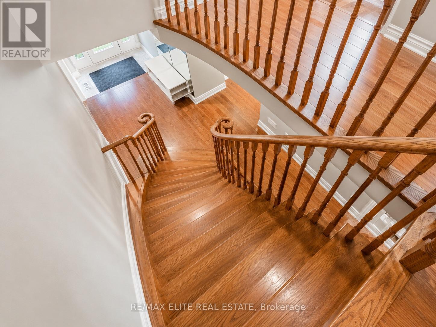 359 Fairway Gardens, Newmarket, Ontario  L3X 1B4 - Photo 35 - N13501680