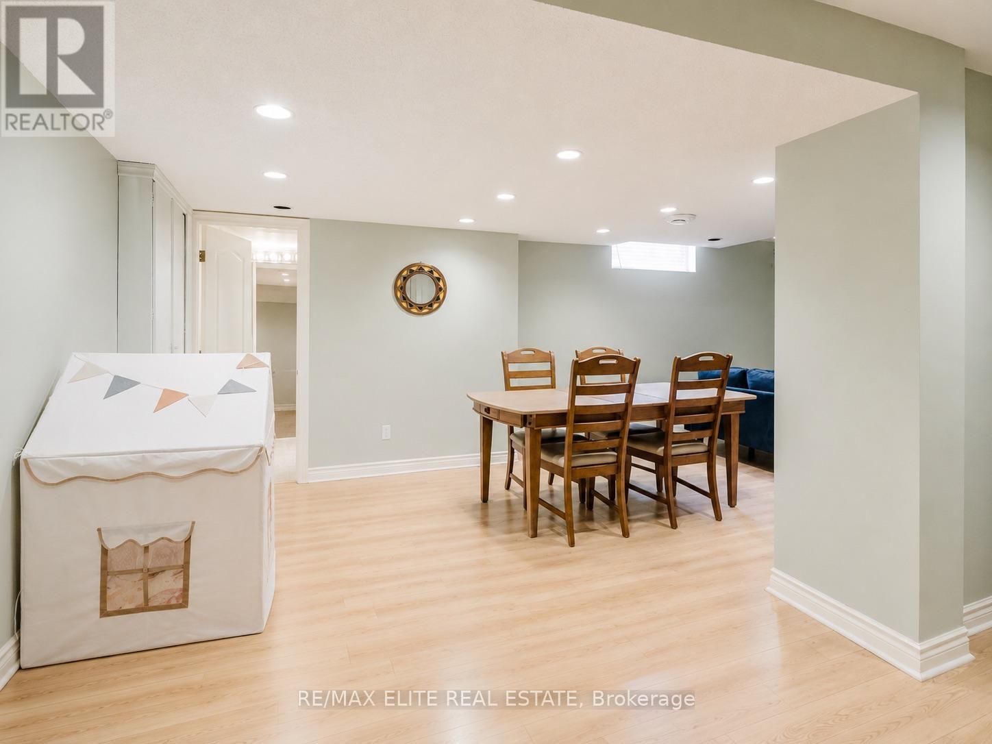 359 Fairway Gardens, Newmarket, Ontario  L3X 1B4 - Photo 40 - N13501680
