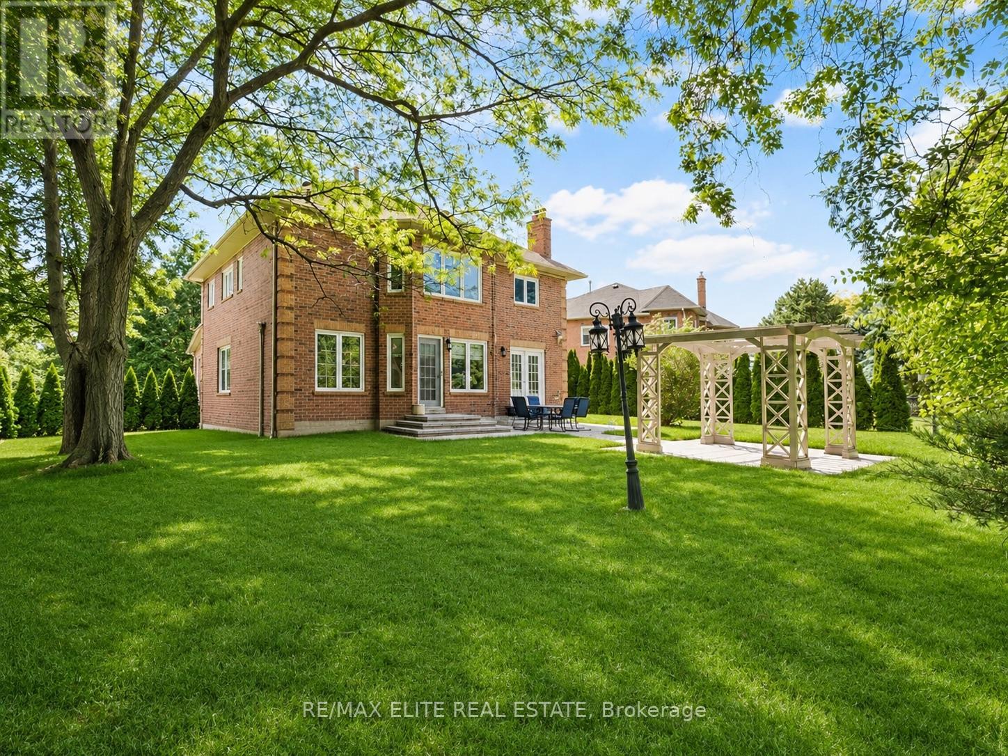 359 Fairway Gardens, Newmarket, Ontario  L3X 1B4 - Photo 45 - N13501680
