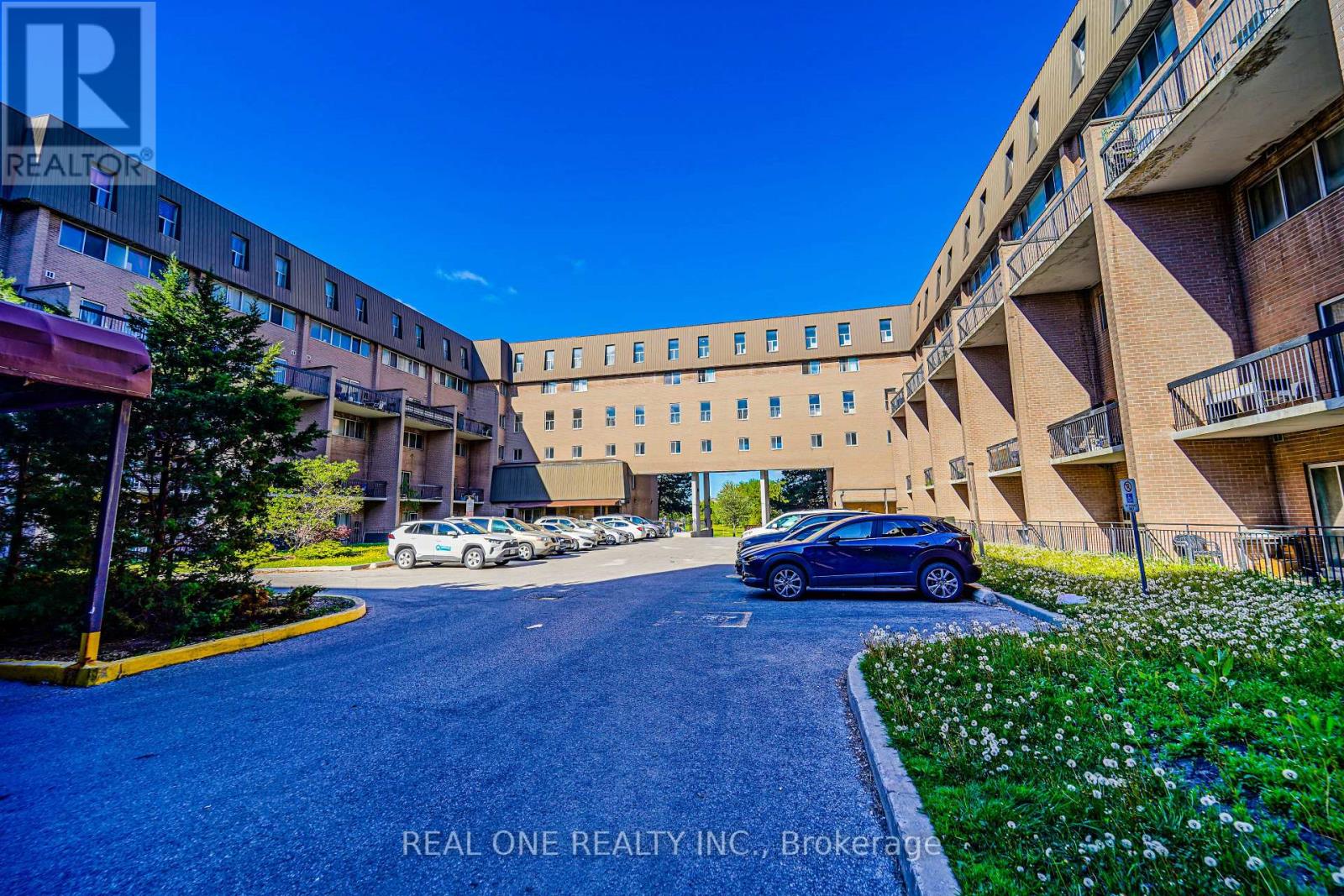 288 - 165 CHEROKEE BOULEVARD, Toronto, Ontario