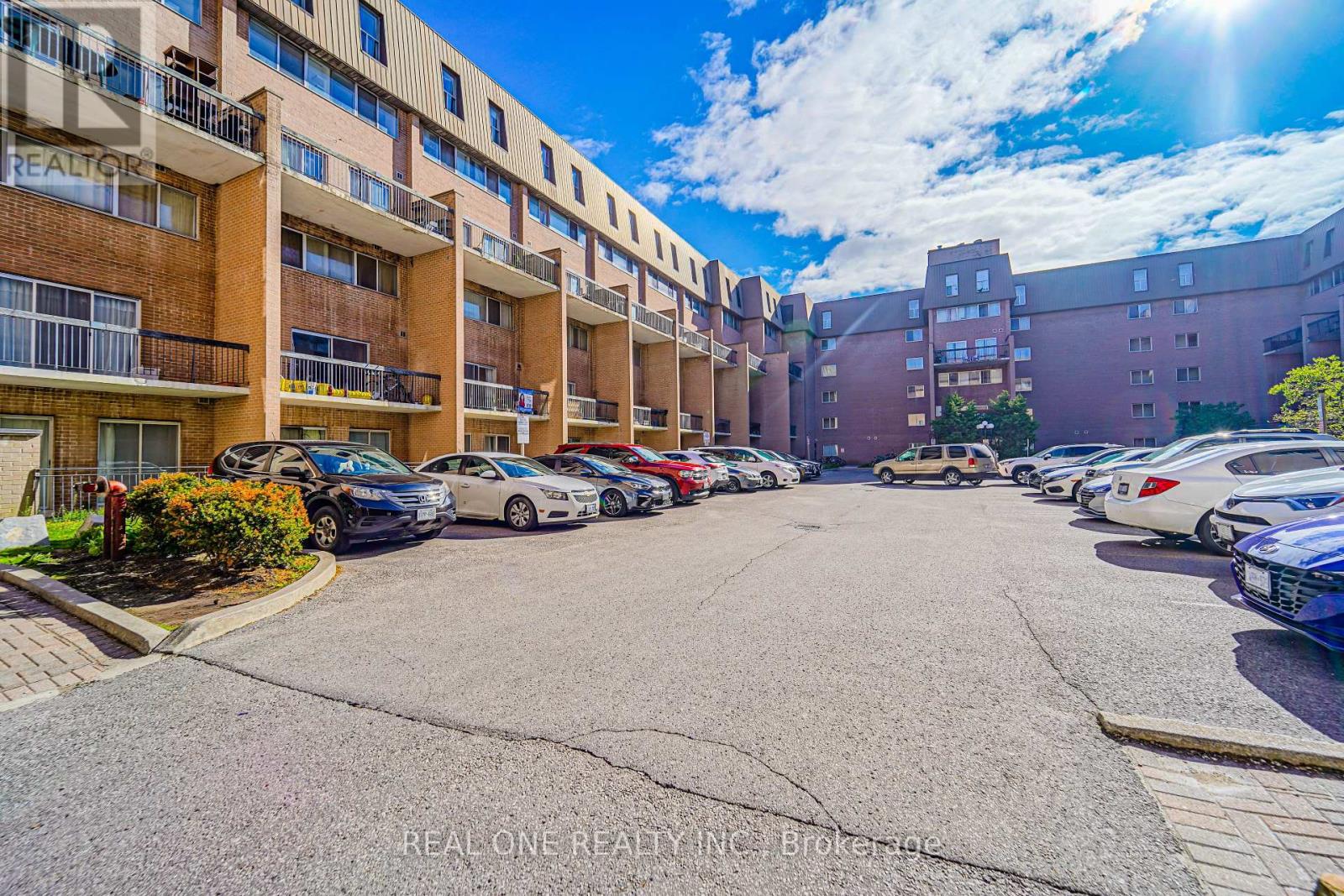 288 - 165 Cherokee Boulevard, Toronto, Ontario  M2J 4T7 - Photo 2 - C13497032