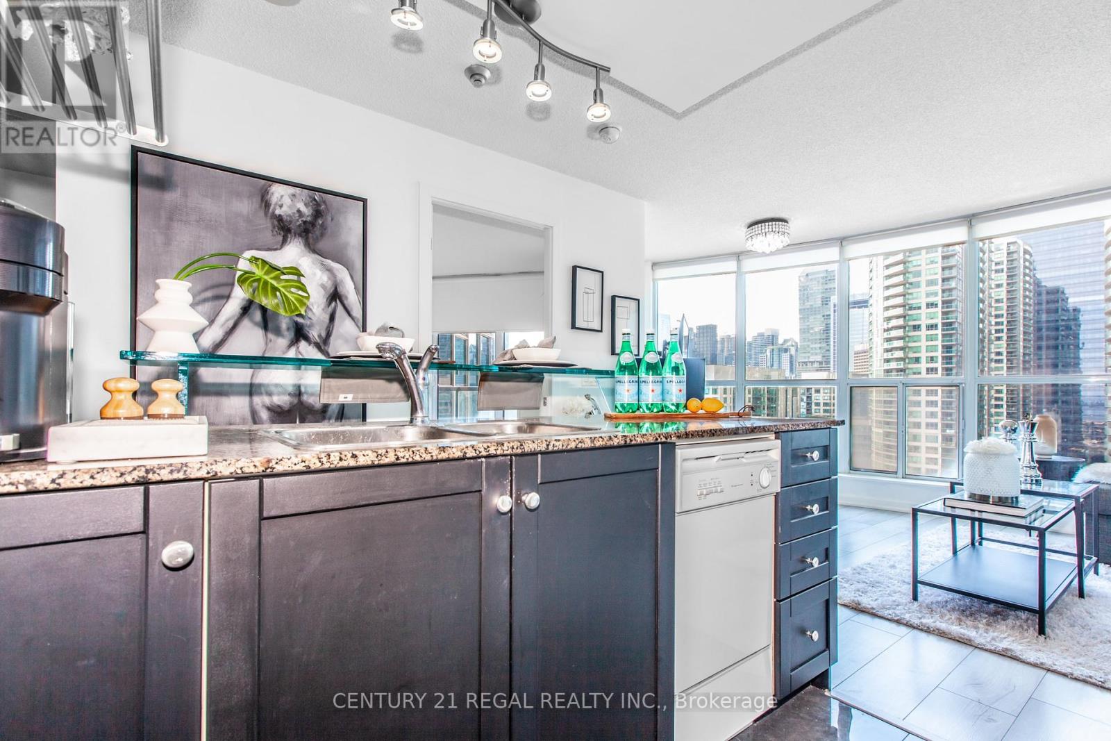 1714 - 208 Queens Quay W, Toronto, Ontario  M5J 2Y5 - Photo 6 - C13497044