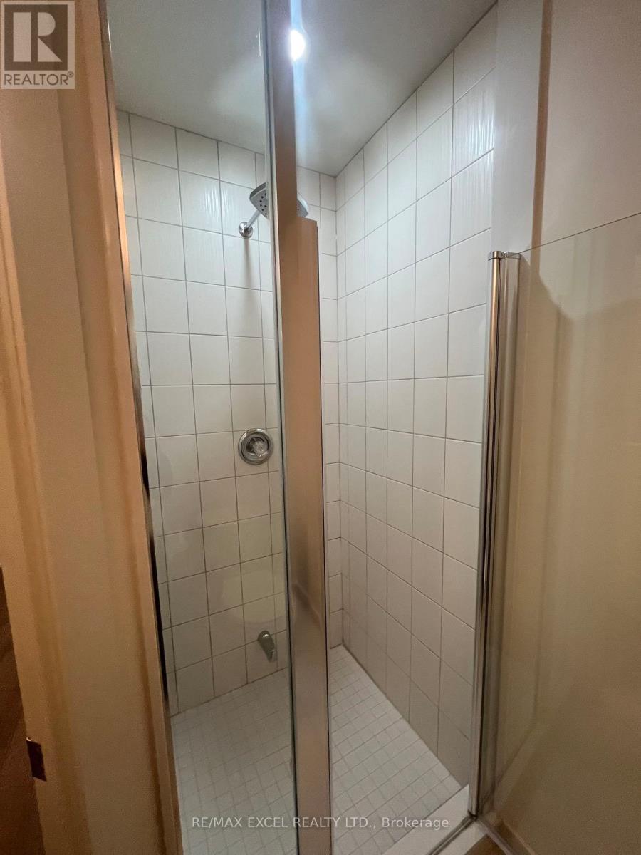 1617 - 4955 Yonge Street, Toronto, Ontario  M2N 0L8 - Photo 17 - C13497074