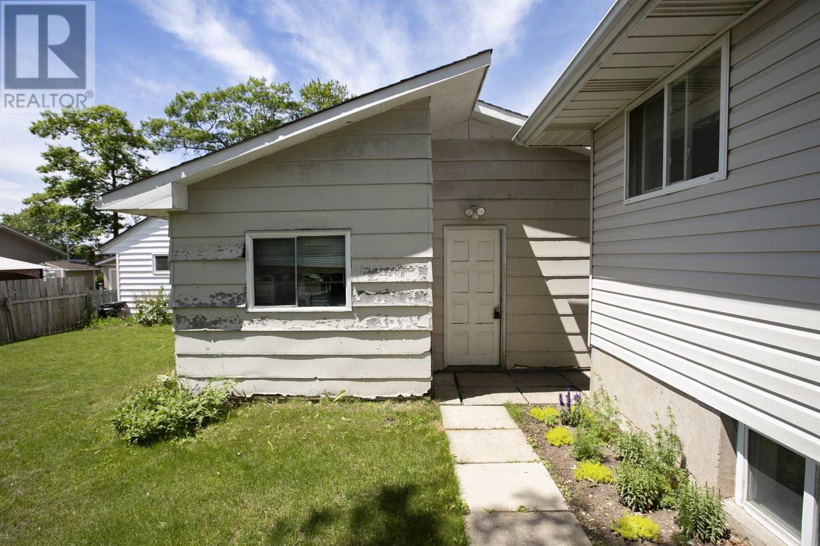 79 Tilley Rd, Sault Ste. Marie, Ontario  P6B 3Y7 - Photo 8 - SM261598