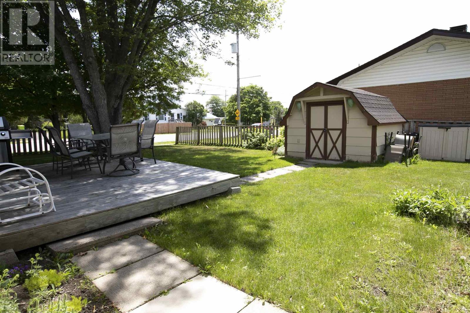 79 Tilley Rd, Sault Ste. Marie, Ontario  P6B 3Y7 - Photo 9 - SM261598