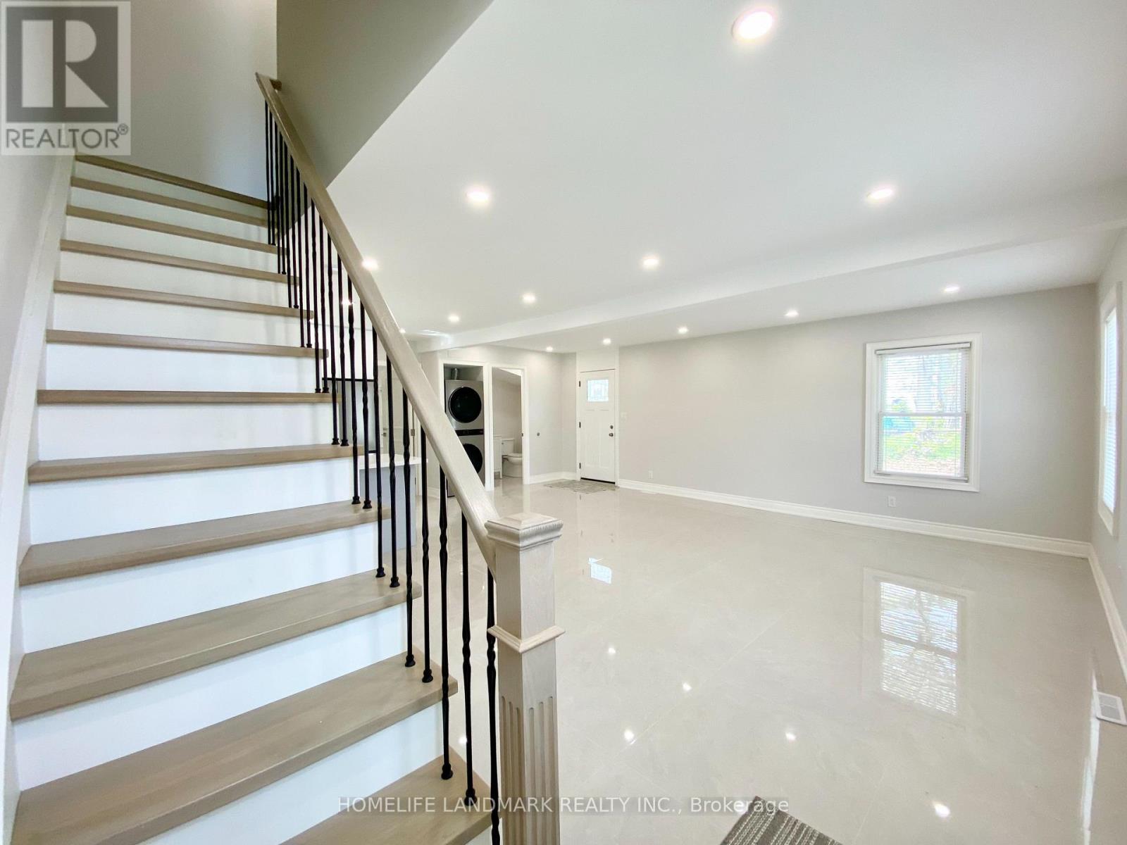41 Arnold Crescent, Richmond Hill, Ontario  L4C 3R6 - Photo 14 - N13497012