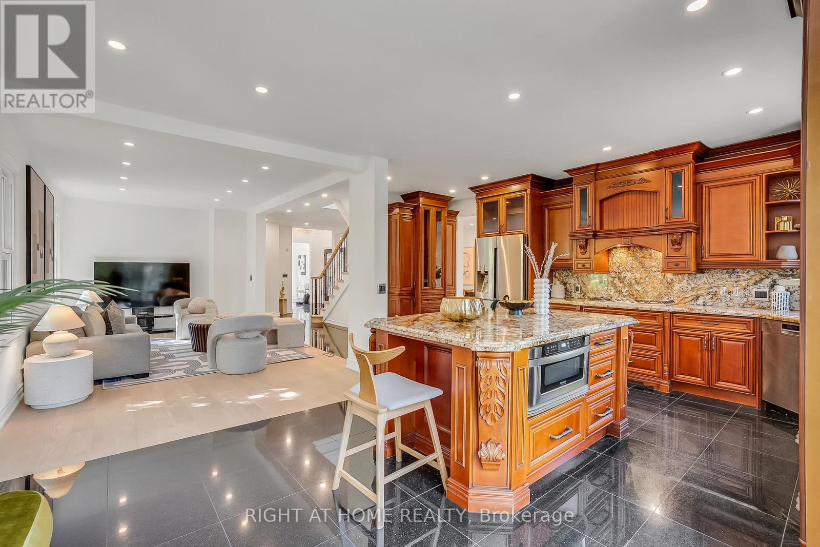 71 Ventura Way, Vaughan, Ontario  L4J 7T4 - Photo 10 - N13496998