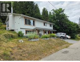 2436 11th Avenue, Castlegar, British Columbia