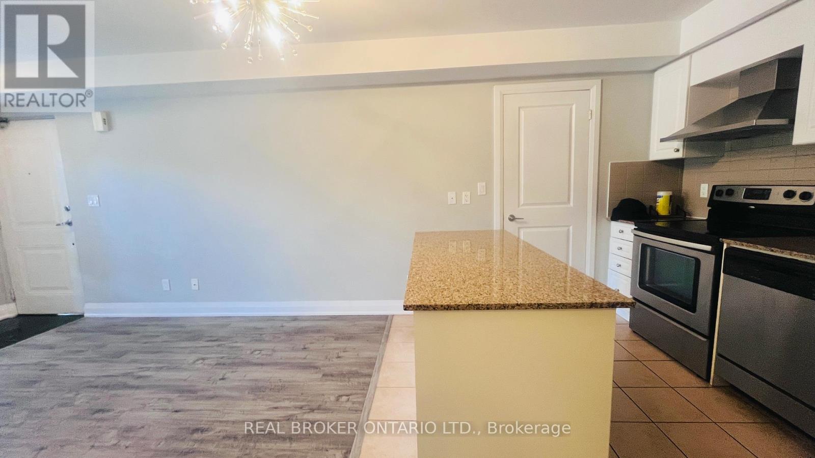 214 - 320 John Street, Markham, Ontario  L3T 0B1 - Photo 11 - N13497072