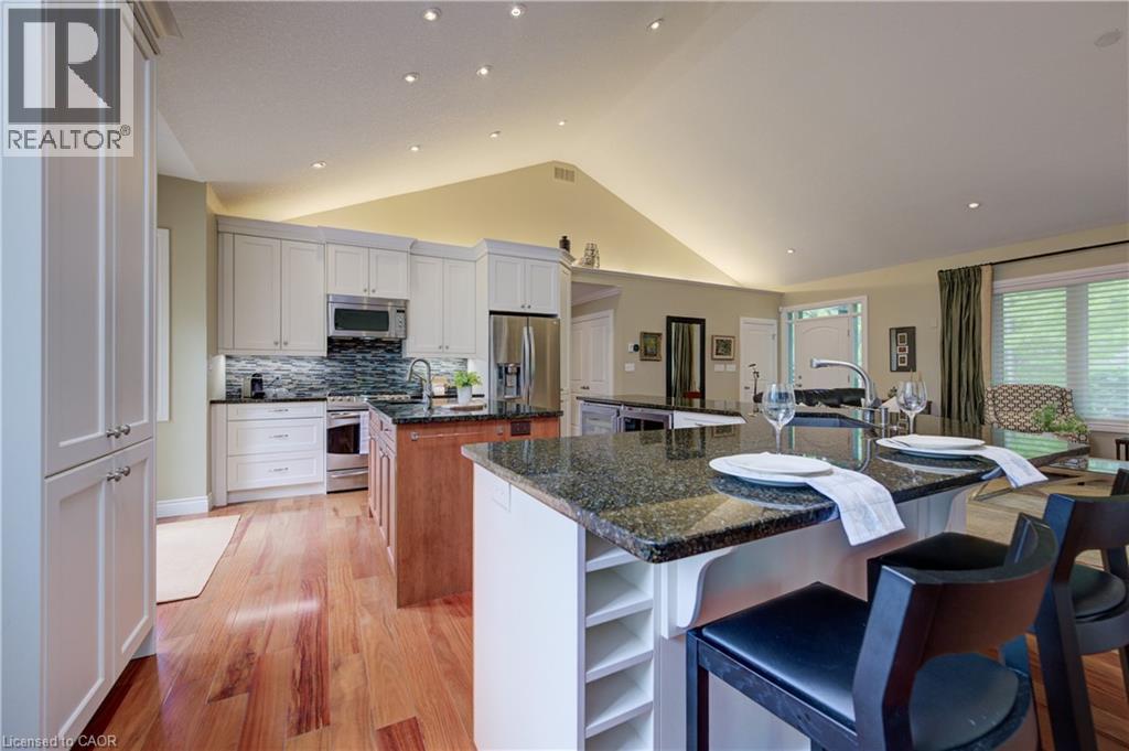 200 Macdonald Place, Waterloo, Ontario  N2L 1L1 - Photo 15 - 40843458