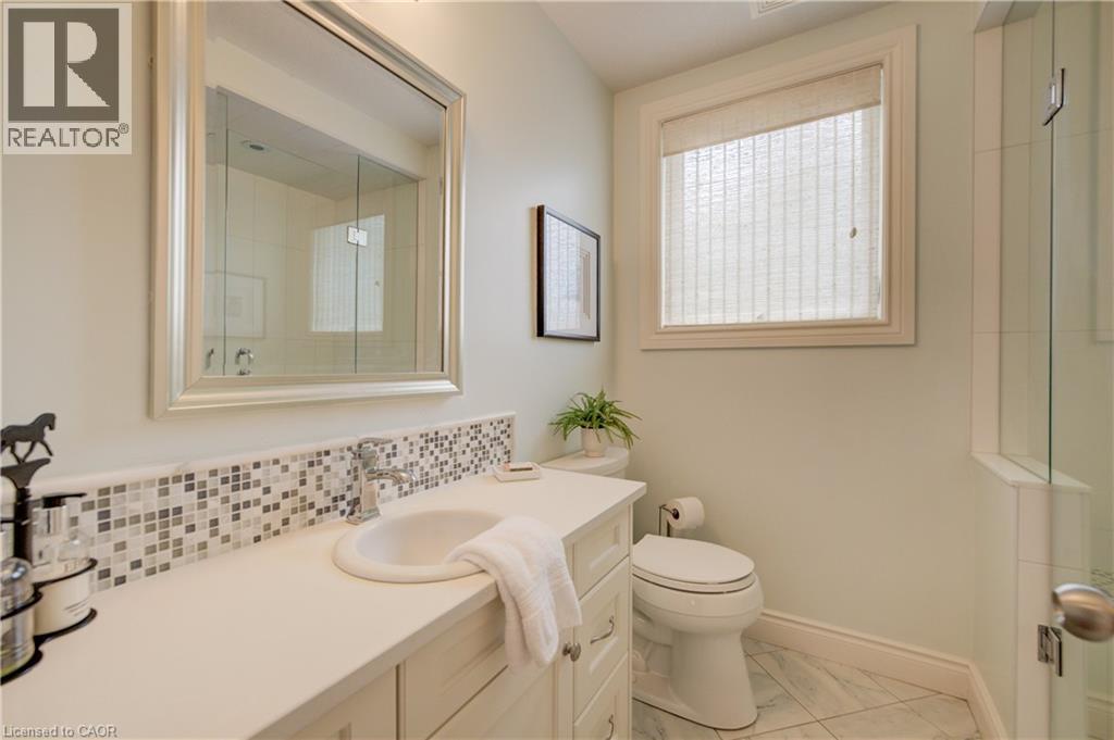 200 Macdonald Place, Waterloo, Ontario  N2L 1L1 - Photo 24 - 40843458