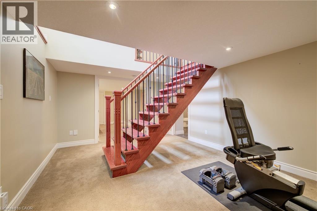 200 Macdonald Place, Waterloo, Ontario  N2L 1L1 - Photo 34 - 40843458