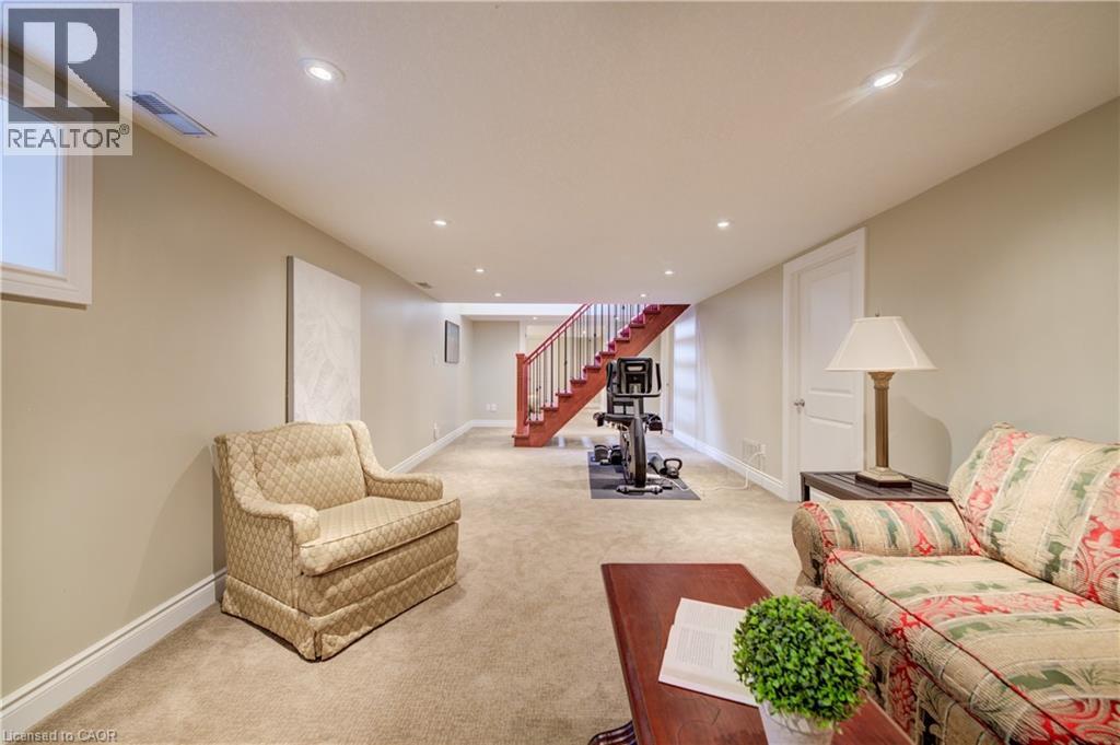 200 Macdonald Place, Waterloo, Ontario  N2L 1L1 - Photo 36 - 40843458