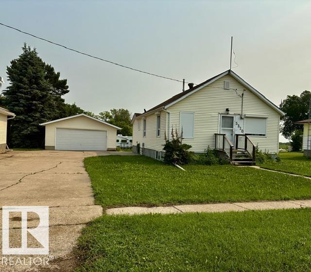 5320 50 ave, Holden, Alberta