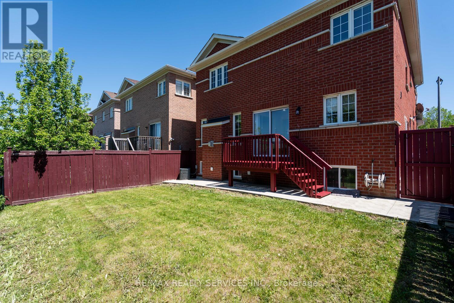 85 Williamson Drive, Brampton, Ontario  L7A 3R6 - Photo 28 - W13497076