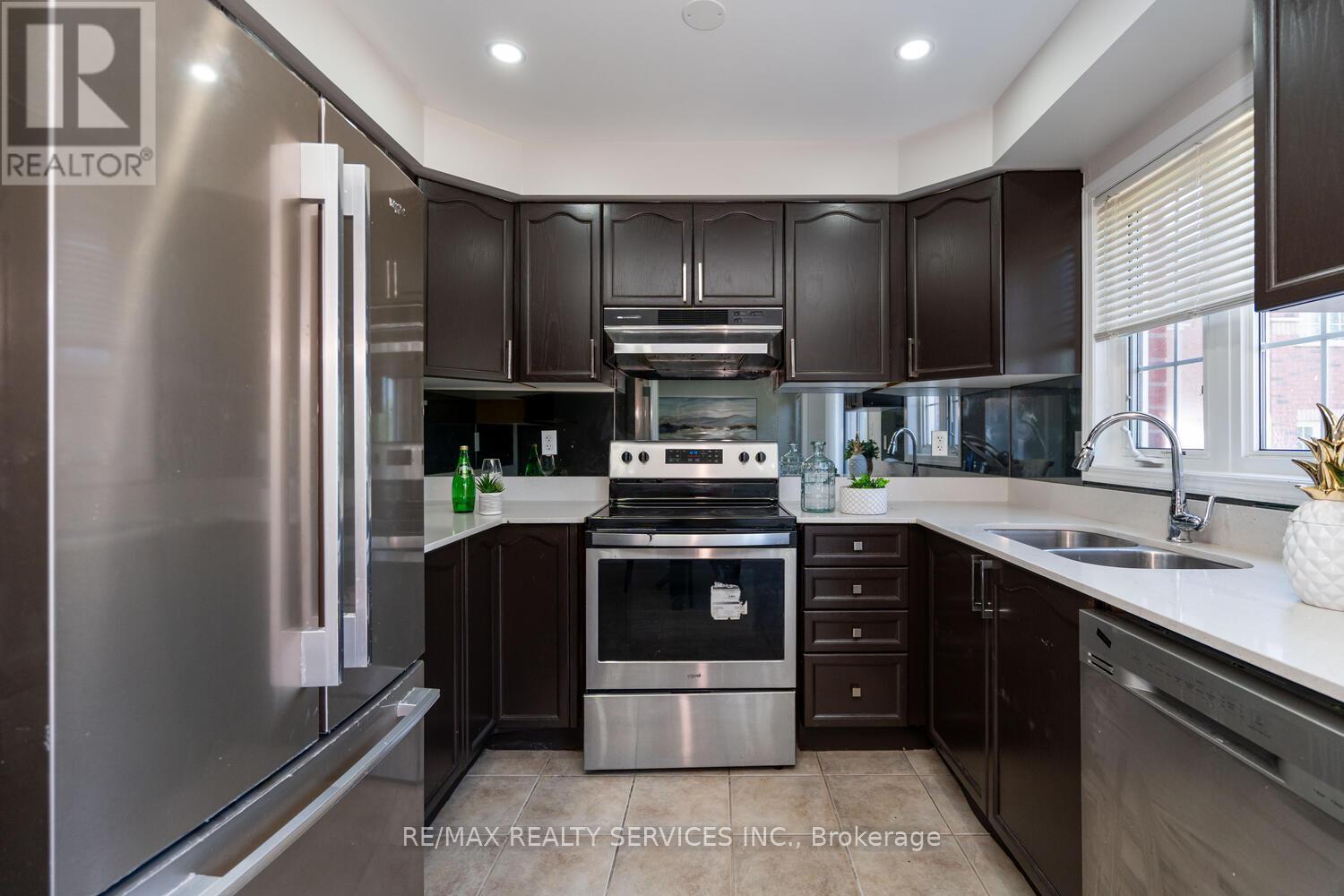 85 Williamson Drive, Brampton, Ontario  L7A 3R6 - Photo 20 - W13497076