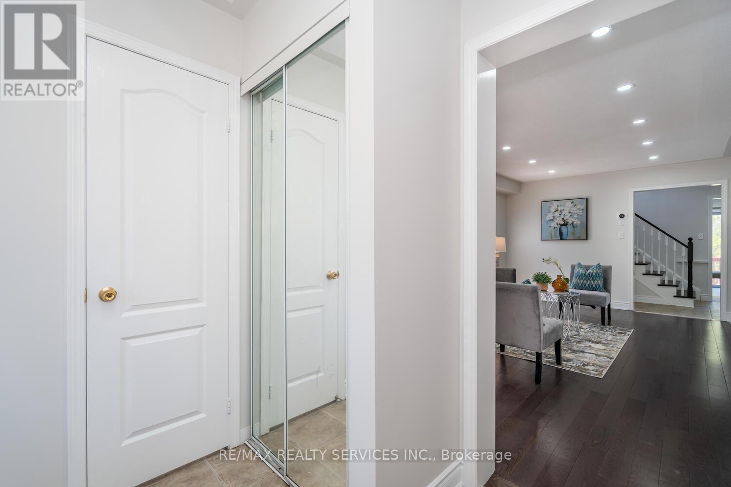 85 Williamson Drive, Brampton, Ontario  L7A 3R6 - Photo 6 - W13497076