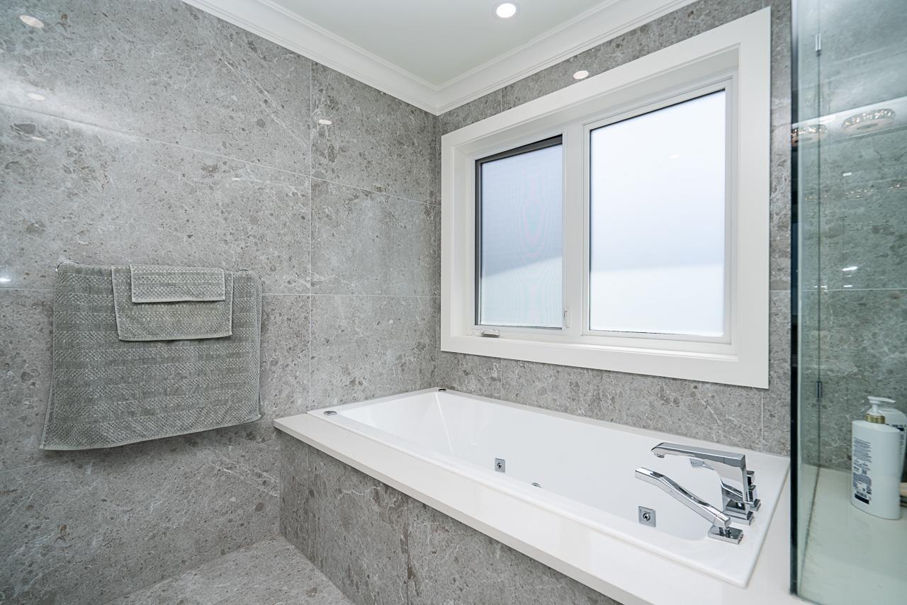 20754 48 Avenue, Langley, British Columbia  V3A 3L8 - Photo 21 - R3140410