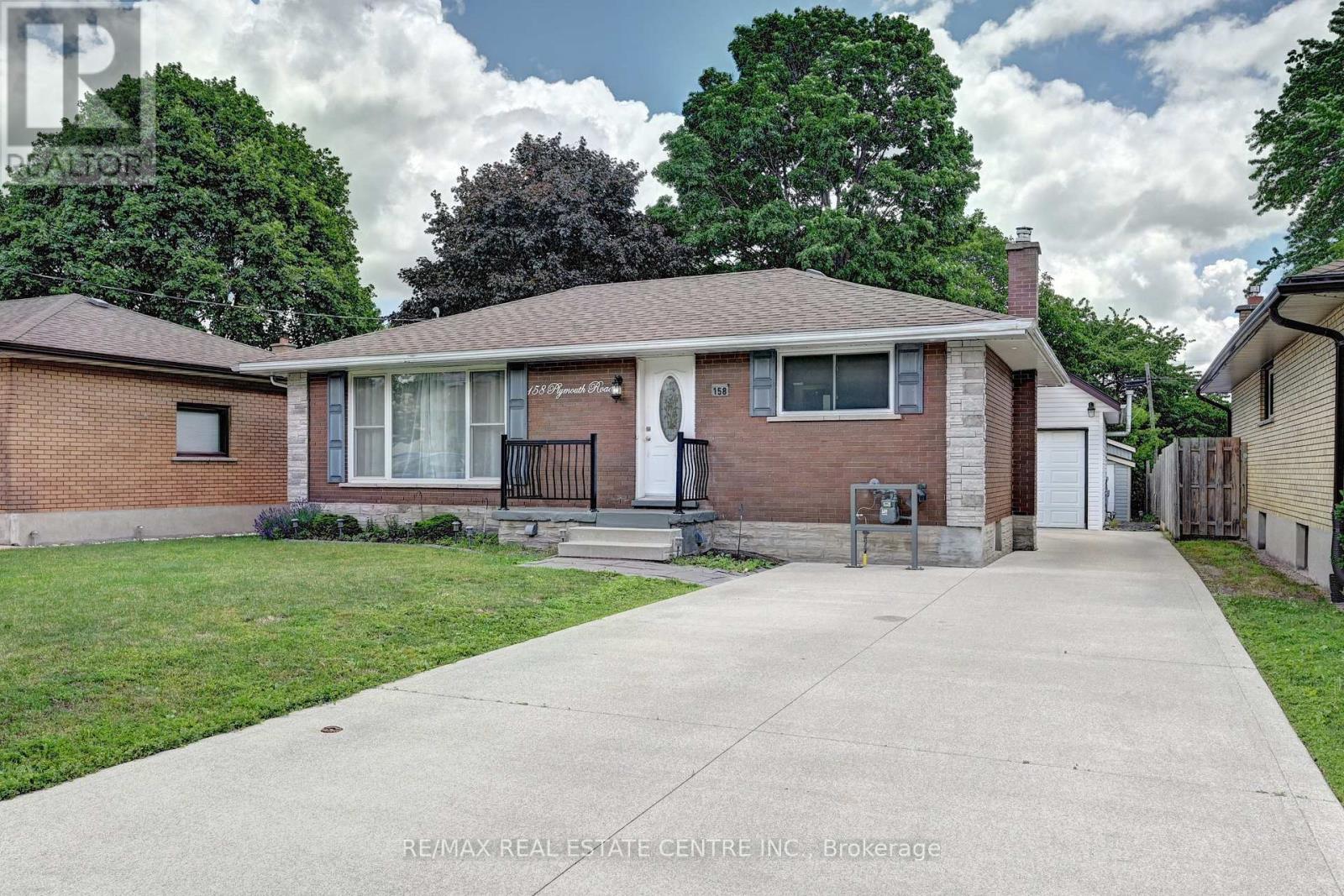 158 PLYMOUTH ROAD, Kitchener, Ontario