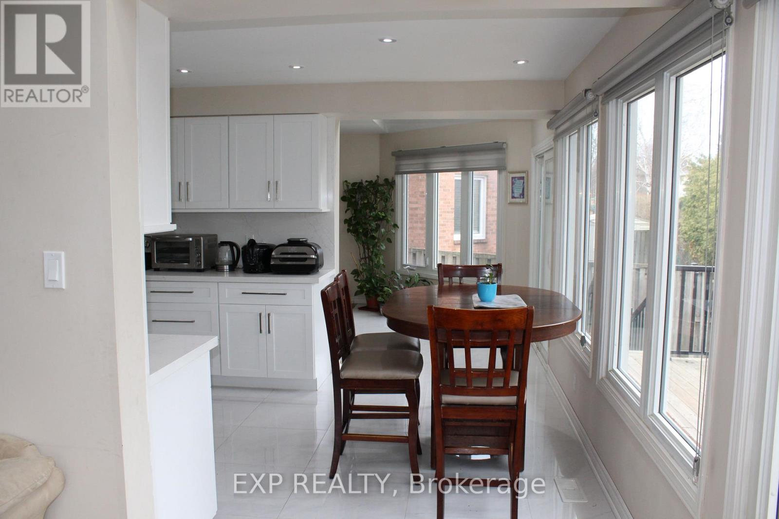 48 Howell Street, Brampton, Ontario  L6Y 3H8 - Photo 14 - W13501508