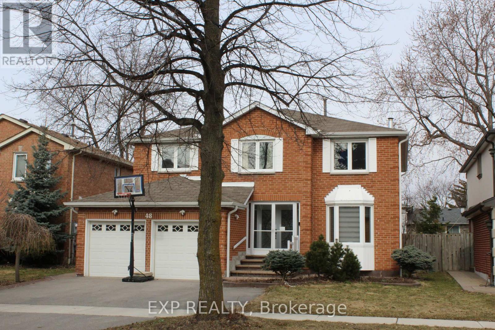 48 Howell Street, Brampton, Ontario  L6Y 3H8 - Photo 2 - W13501508
