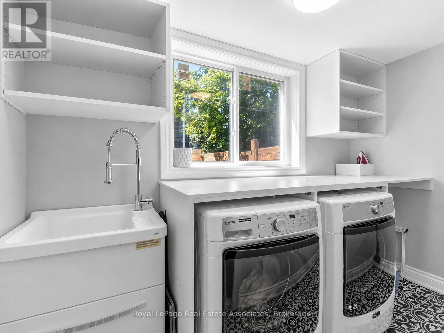 2441 Winthrop Crescent, Mississauga, Ontario  L5K 2A8 - Photo 17 - W13501574