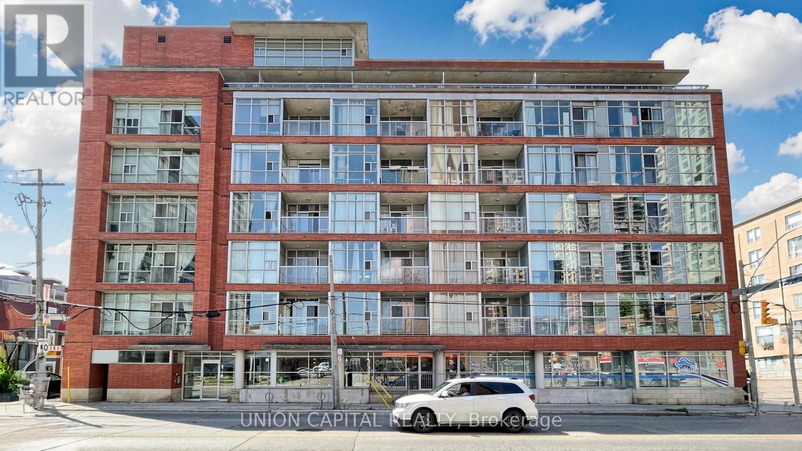 210 - 1375 Dupont Street, Toronto, Ontario  M6H 4J8 - Photo 1 - W13501686