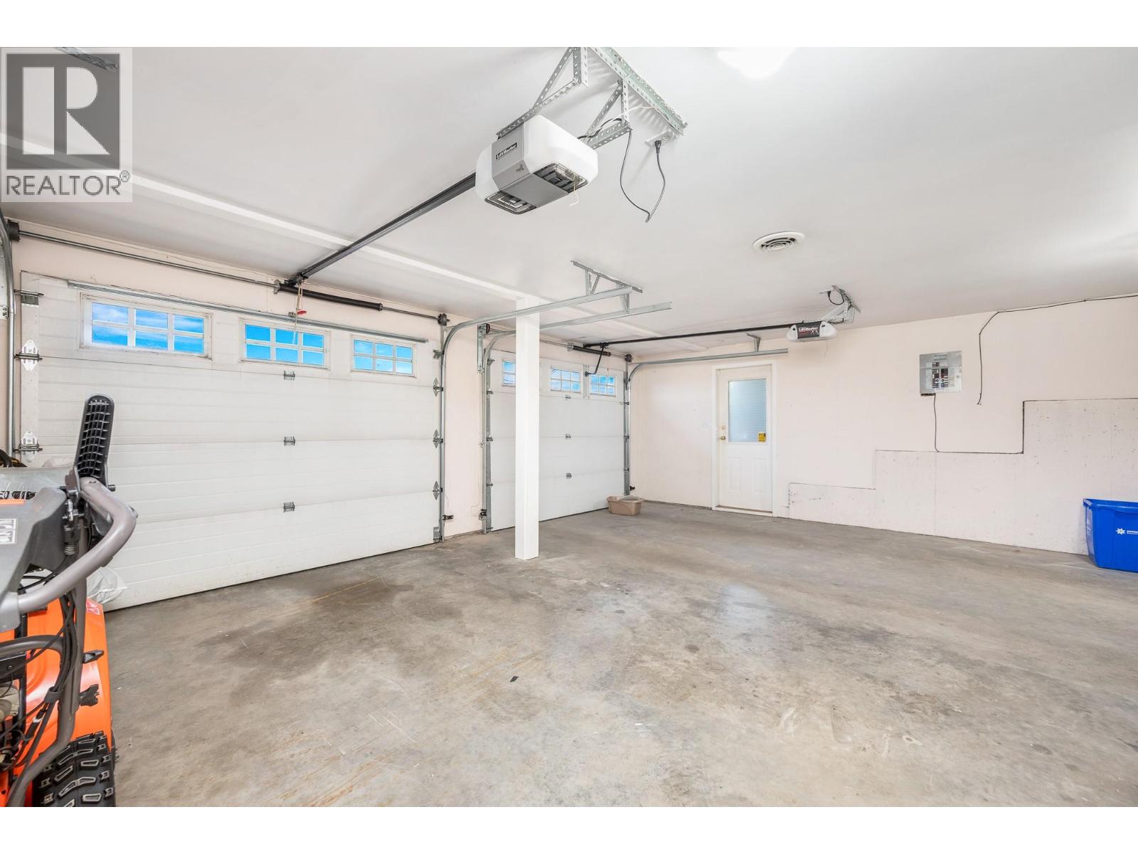 Listing image 24