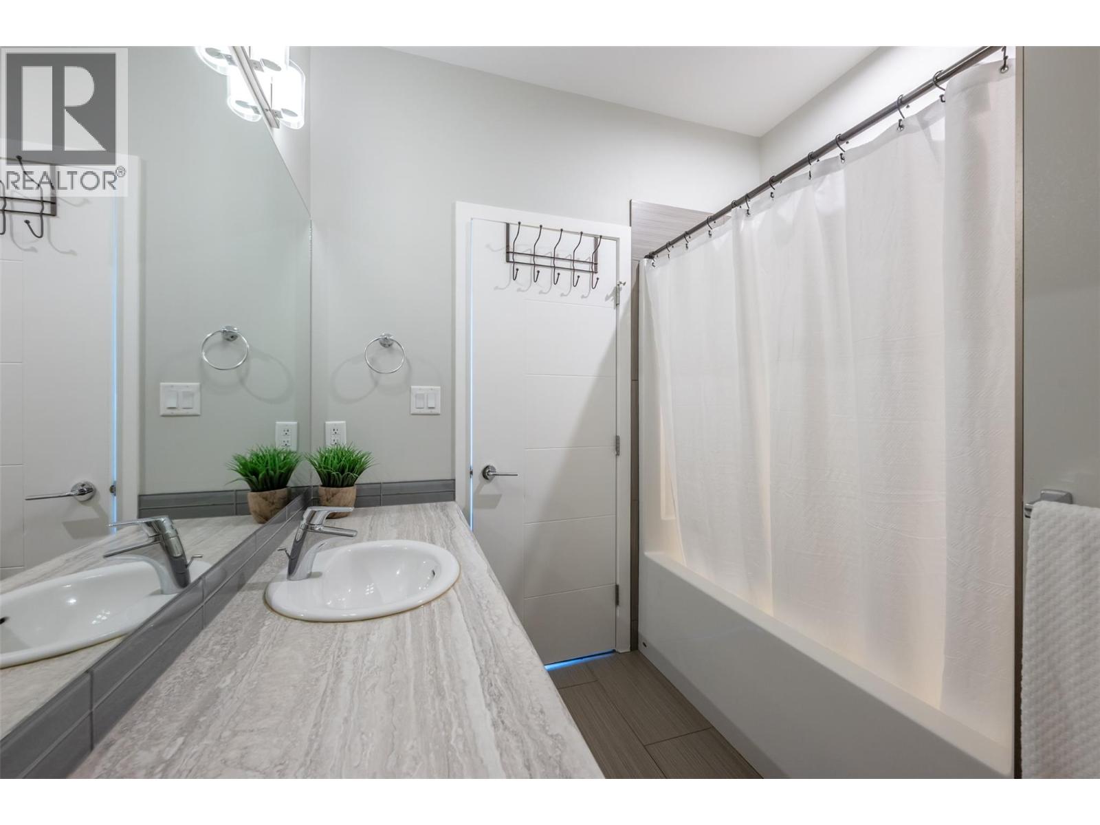 457 Nelson Avenue Unit# 102, Penticton, British Columbia  V2A 2L3 - Photo 19 - 10392853