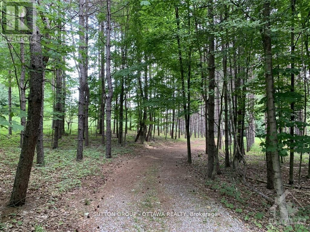 14 Lumberjack Trail, Drummond/north Elmsley, Ontario  K7H 3C7 - Photo 4 - X13501794