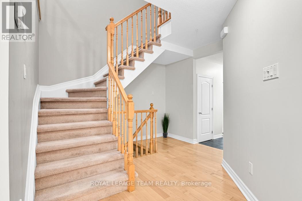 87 Selhurst Avenue, Ottawa, Ontario  K2G 7C9 - Photo 6 - X13501802