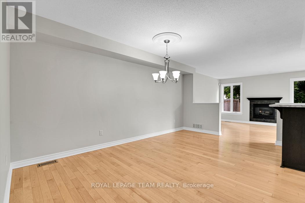 87 Selhurst Avenue, Ottawa, Ontario  K2G 7C9 - Photo 7 - X13501802