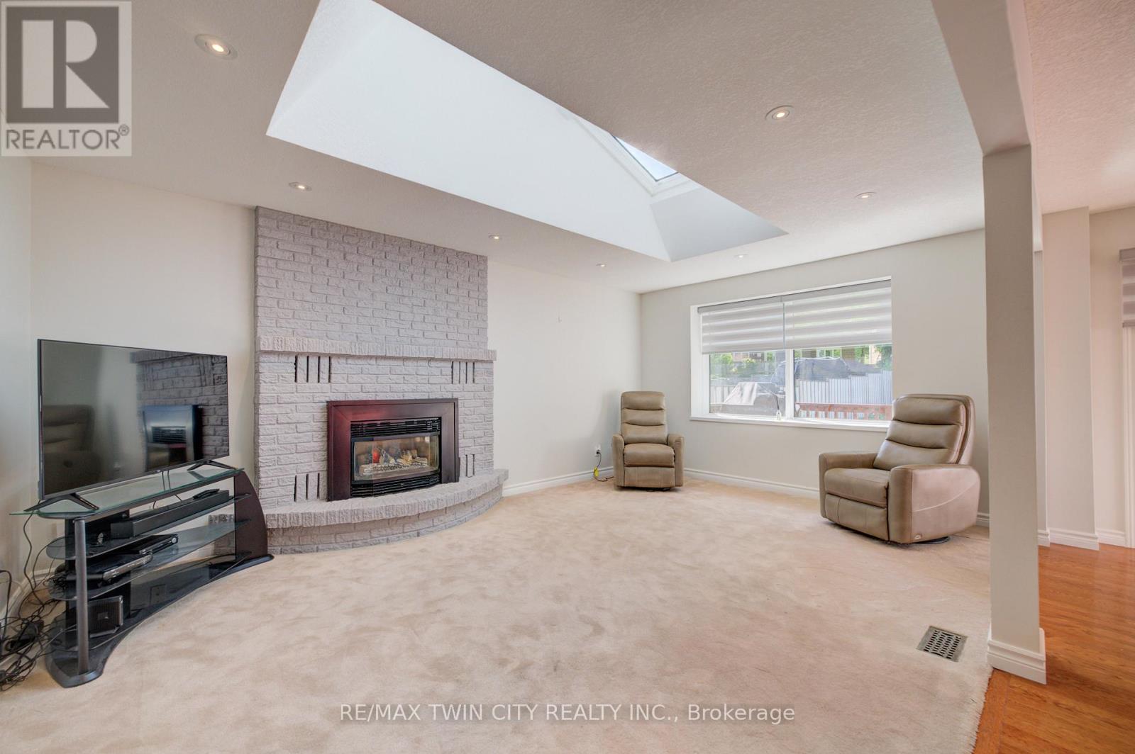 54 Stonegate Drive, Kitchener, Ontario  N2A 2Z1 - Photo 20 - X13501504