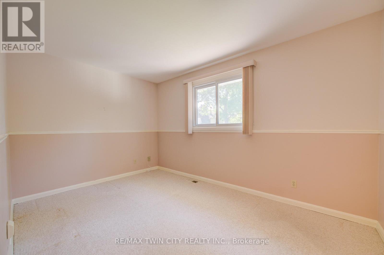 54 Stonegate Drive, Kitchener, Ontario  N2A 2Z1 - Photo 28 - X13501504