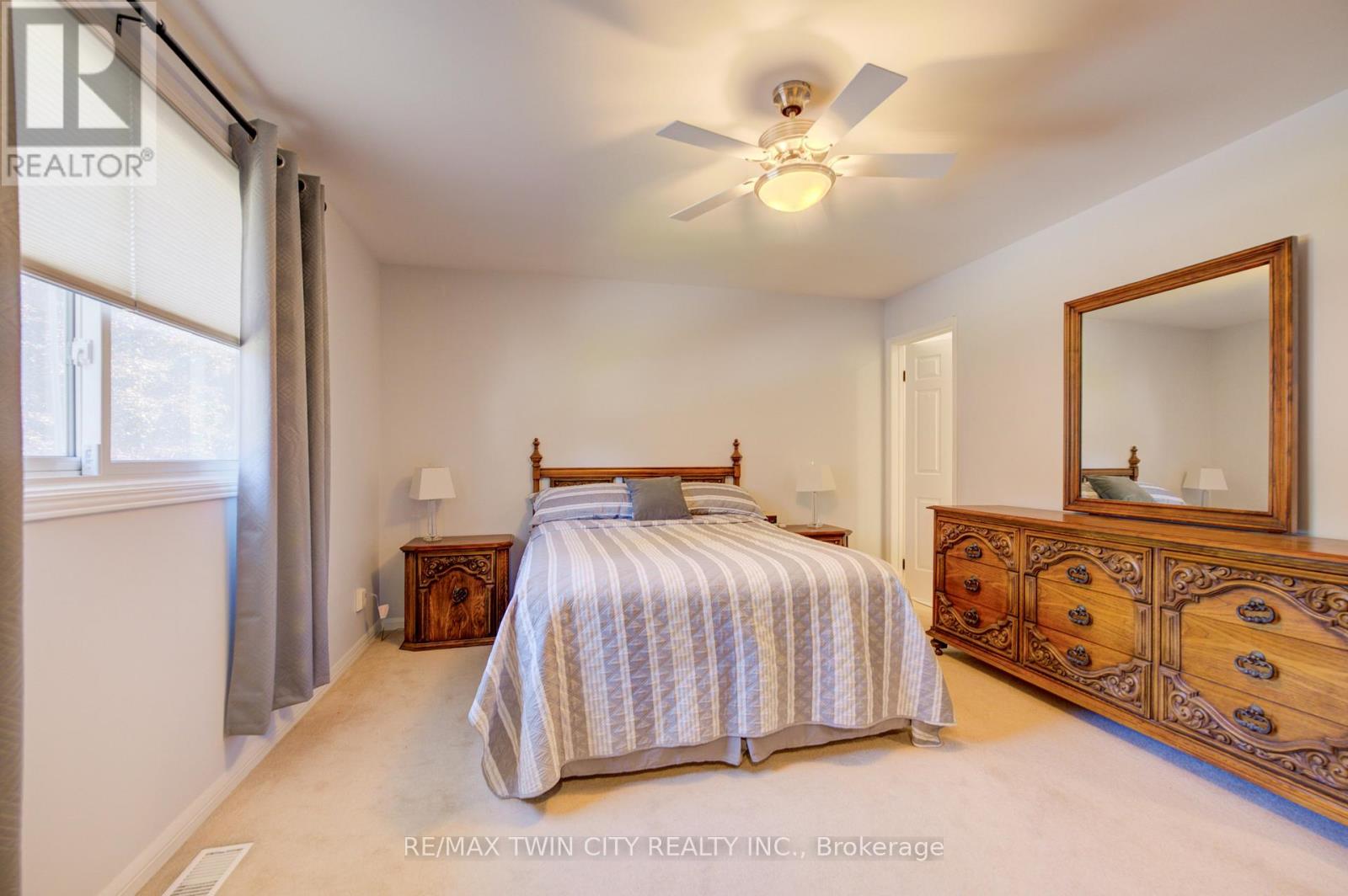 54 Stonegate Drive, Kitchener, Ontario  N2A 2Z1 - Photo 31 - X13501504